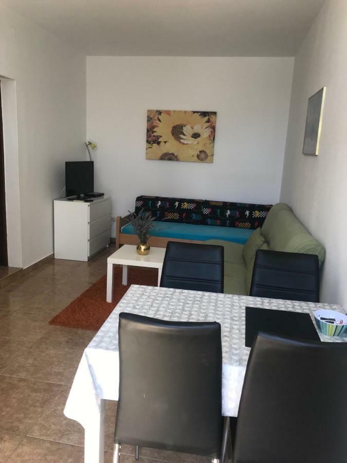 Apartments Veda Pula Exterior photo